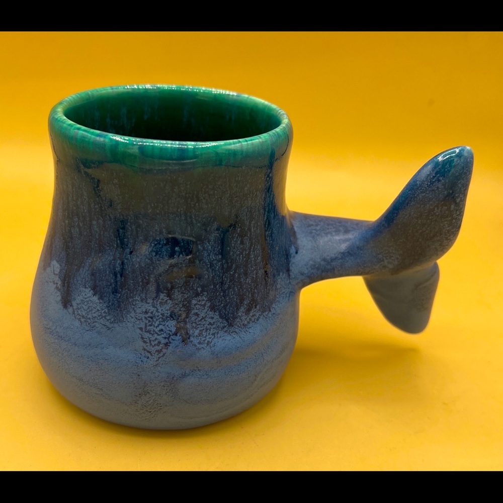 Doug Wylie 2019 whale art pottery coffee tea mug with whale tail handle